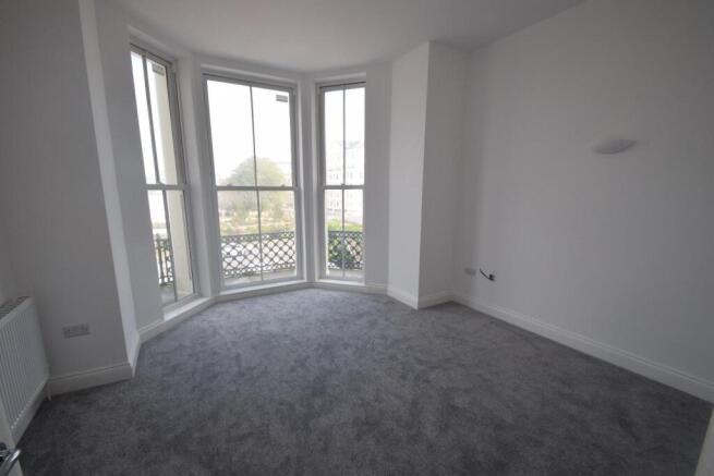 3 Beauchamp Court lounge.JPG