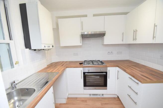 8 Pevensey Road Kitchen.jpg