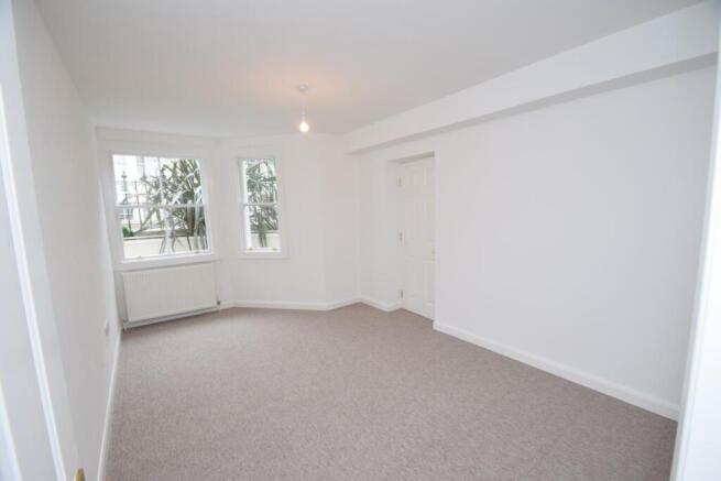 8 Pevensey Road Lounge.jpg