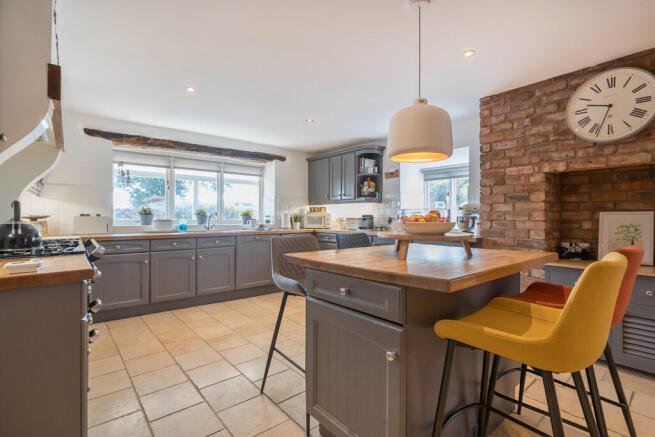 Kitchen/Dining/Fa...