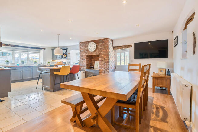 Kitchen/Dining/Fa...