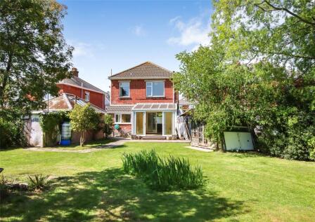 Burrard Grove, Lymington, Hampshire, SO41