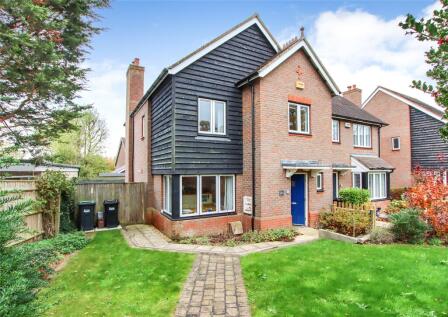 Oakfield, Lymington, Hampshire, SO41