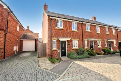 Goswell Square, Alton, Hampshire, GU34