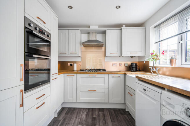 5c771dc5-f758-457...