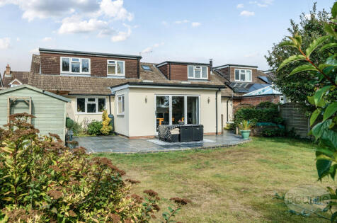 Bernard Avenue, Four Marks, Hampshire, GU34