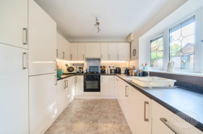 f1b684b3-37f1-4ea...