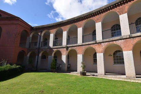 Lower Cloister Walk, Devington Park, Exminster, EX6