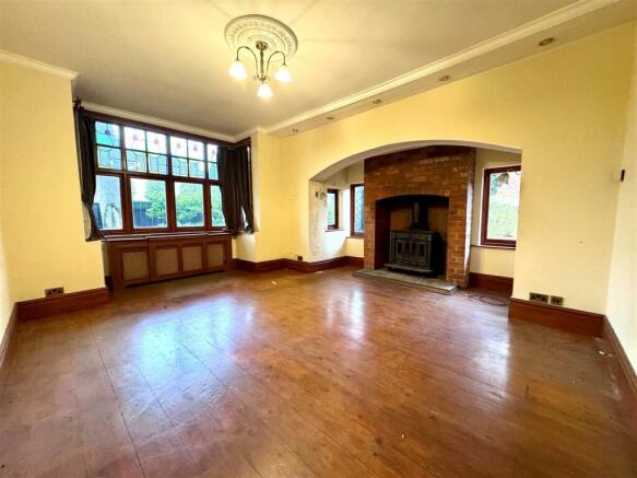 Lounge Fire Place.jpg
