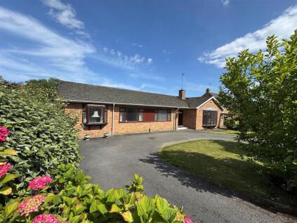 Elveley Drive, West Ella, Hull