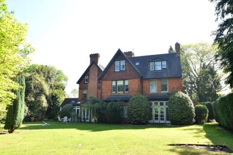 Cavendish Road, Weybridge, KT13