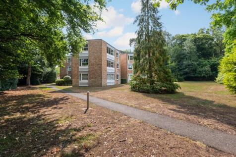 Heathside, Weybridge, KT13