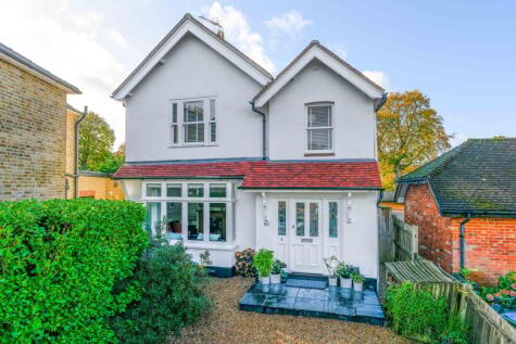 St Marys Road, Weybridge, KT13