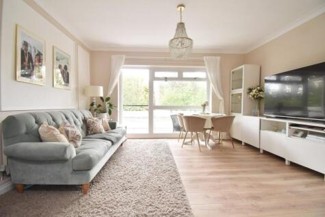 Oakdene Court, Walton-on-Thames, KT12