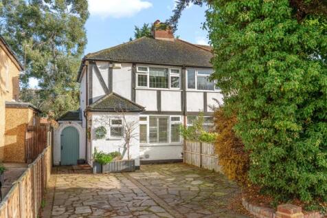 Burwood Close, Hersham Village, KT12