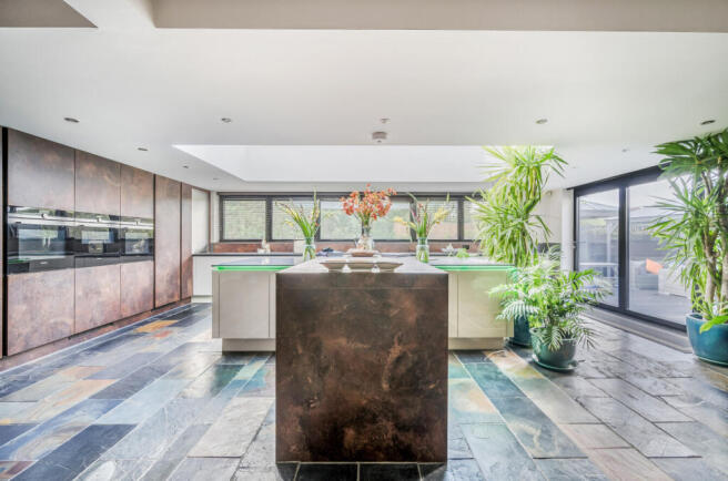 1348263-32-68c848...