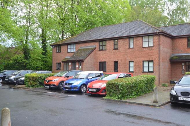 Parking & Gardens