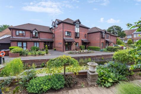 Pond Court, Codicote, Hitchin