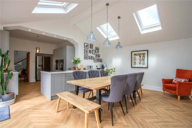 Kitchen/Breakfast Rm