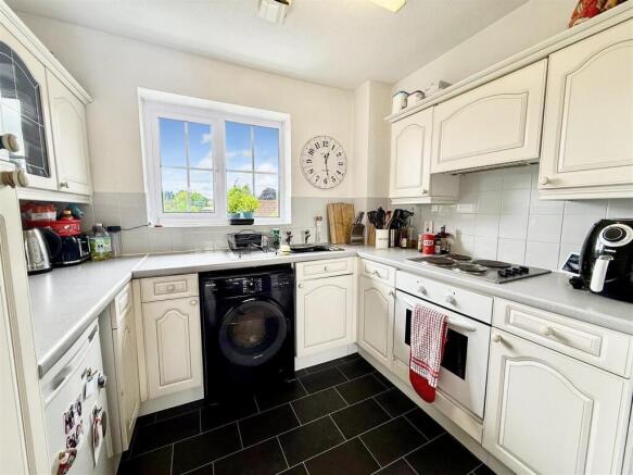 Kitchen-11.jpg
