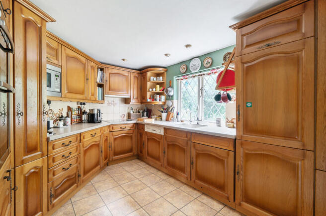 1328666-30-688128...