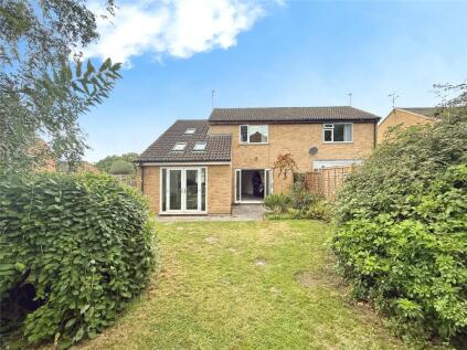 Mars Close, Wokingham, Berkshire