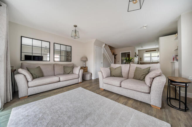 1371459-24-68ff6f...