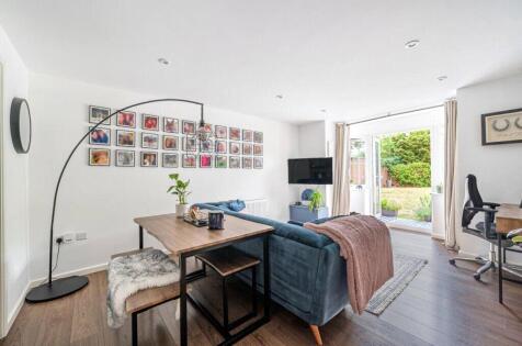 Godwin Close, Wokingham, Berkshire