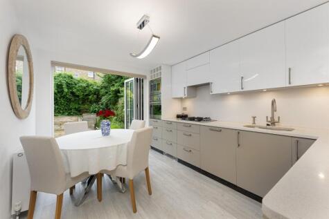 Vestry Mews, London, SE5