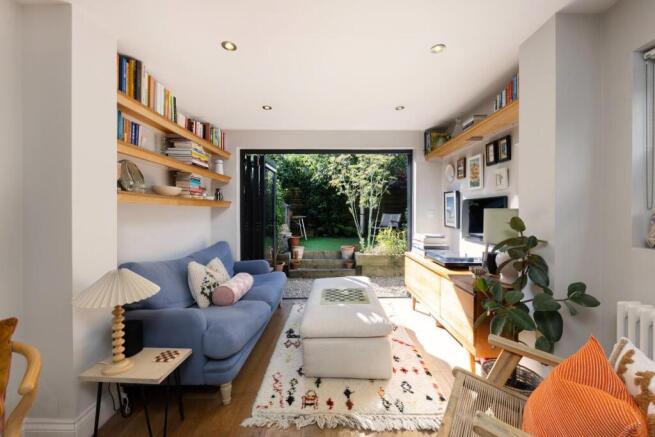 Northway Road 41 Ground Floor Flat (03 of 17).jpg