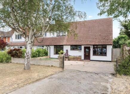 Canada Road, Cobham, Surrey, KT11