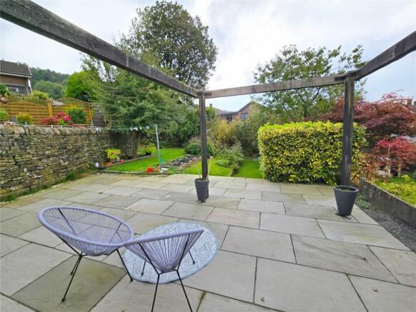 Patio & Lawn Gardens