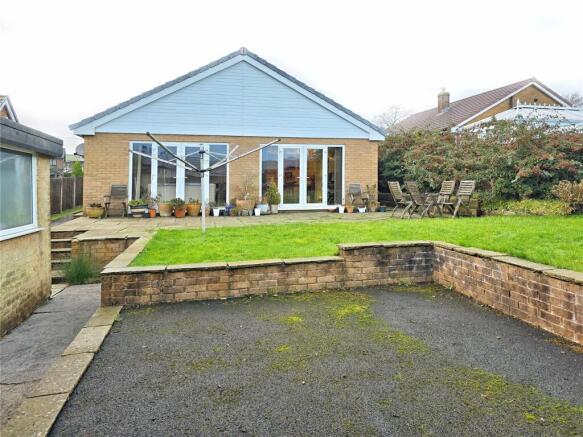 Rear Drive & Lawn