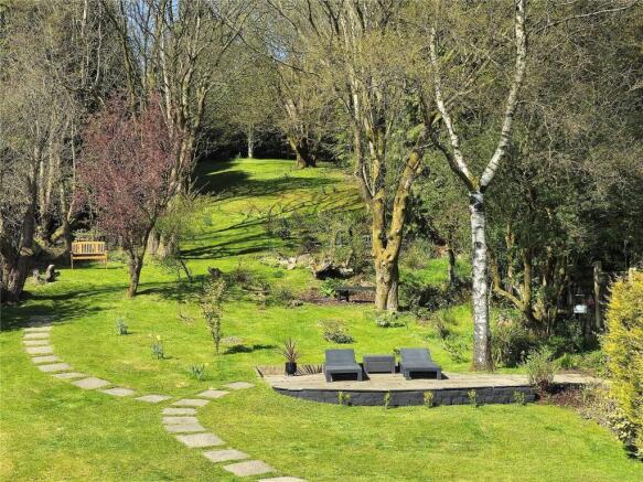 Extensive Gardens