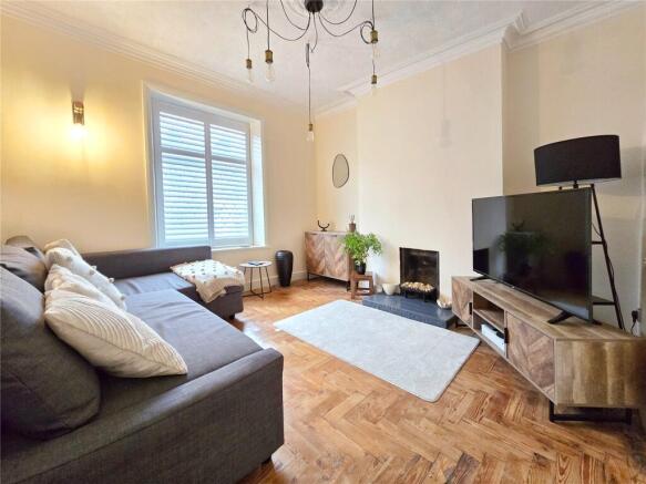 Attractive Lounge