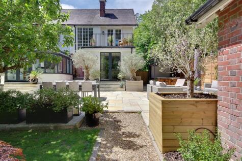 Canford Cliffs Road, Branksome Park, Poole