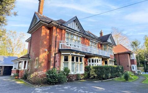Burton Road, Branksome Park