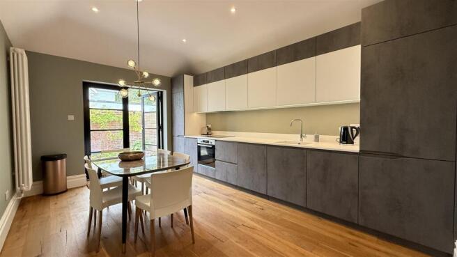 Photo 09-09-2025, 13 00 36.jpg