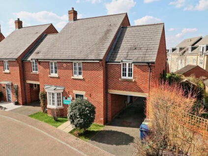 Alsop Way, St Neots, PE19