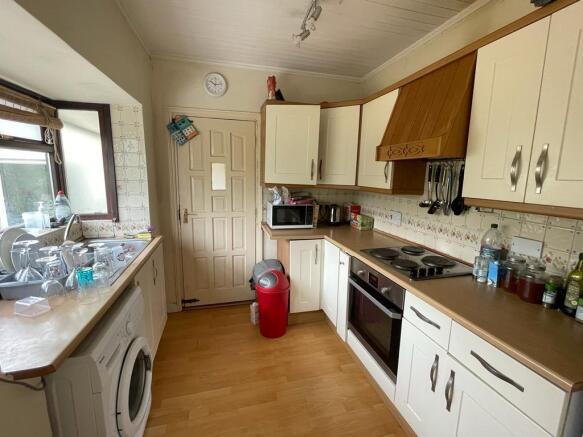 Kitchen1.jpeg