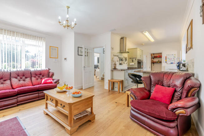2 - Open plan Fam...