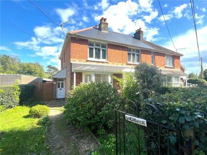 Ryde - 2 bedroom end of terrace house for sale
