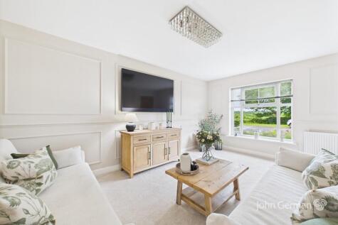 Fernlea Drive, Linton