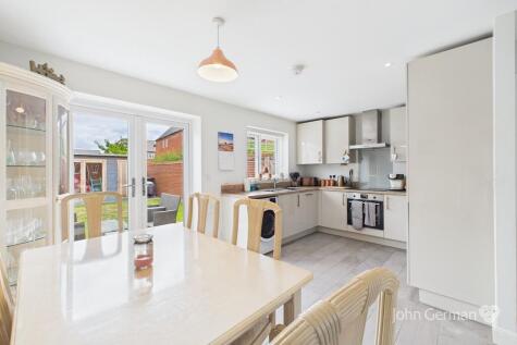 Ferny Close, Overseal