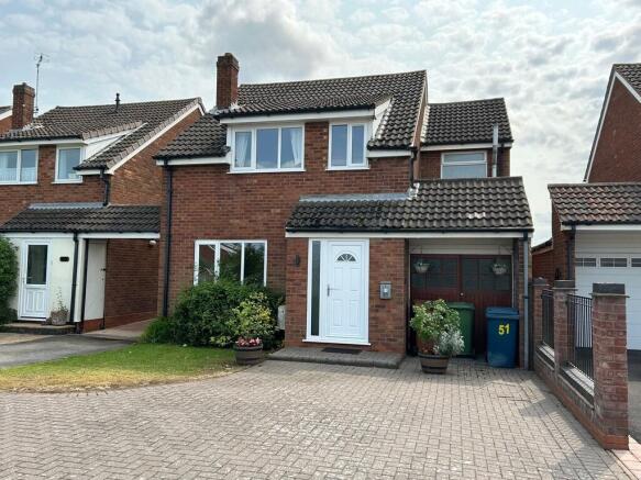 51 The Ridgeway F...