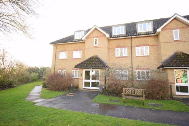 2 bedroom apartment for sale in Riverside Court, Cambridge