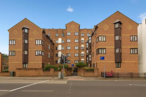 Rochester Gate, High Street, Rochester