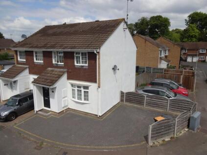 Cemetery Road, Houghton Regis, Dunstable, Bedfordshire, LU5