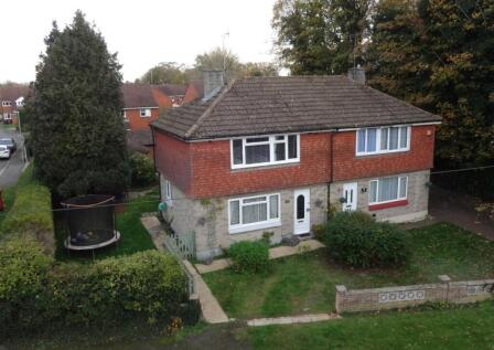 Park Road North, Houghton Regis, Dunstable, Bedfordshire, LU5