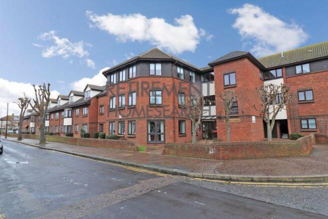 1 bedroom flat for sale in Martins Court, SouthendonSea